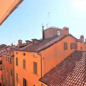 https://lovely-central-apartment.emilia-romagnahotels.net